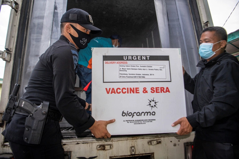 transporting vaccines